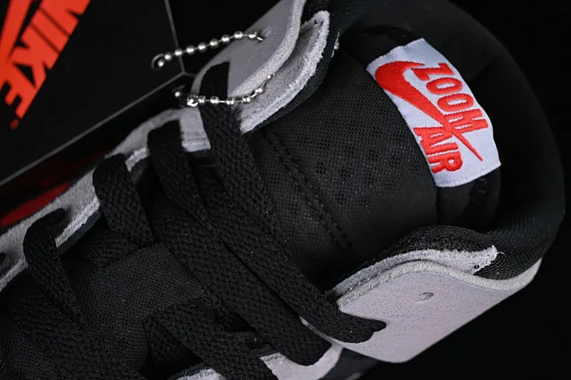 All categories Air Jordan Jordan series basketball shoes Air Jordan 1 High Air Jordan 1 Zoom CMFT AJ1 Joe 1 black gray red color matching DV1307-060